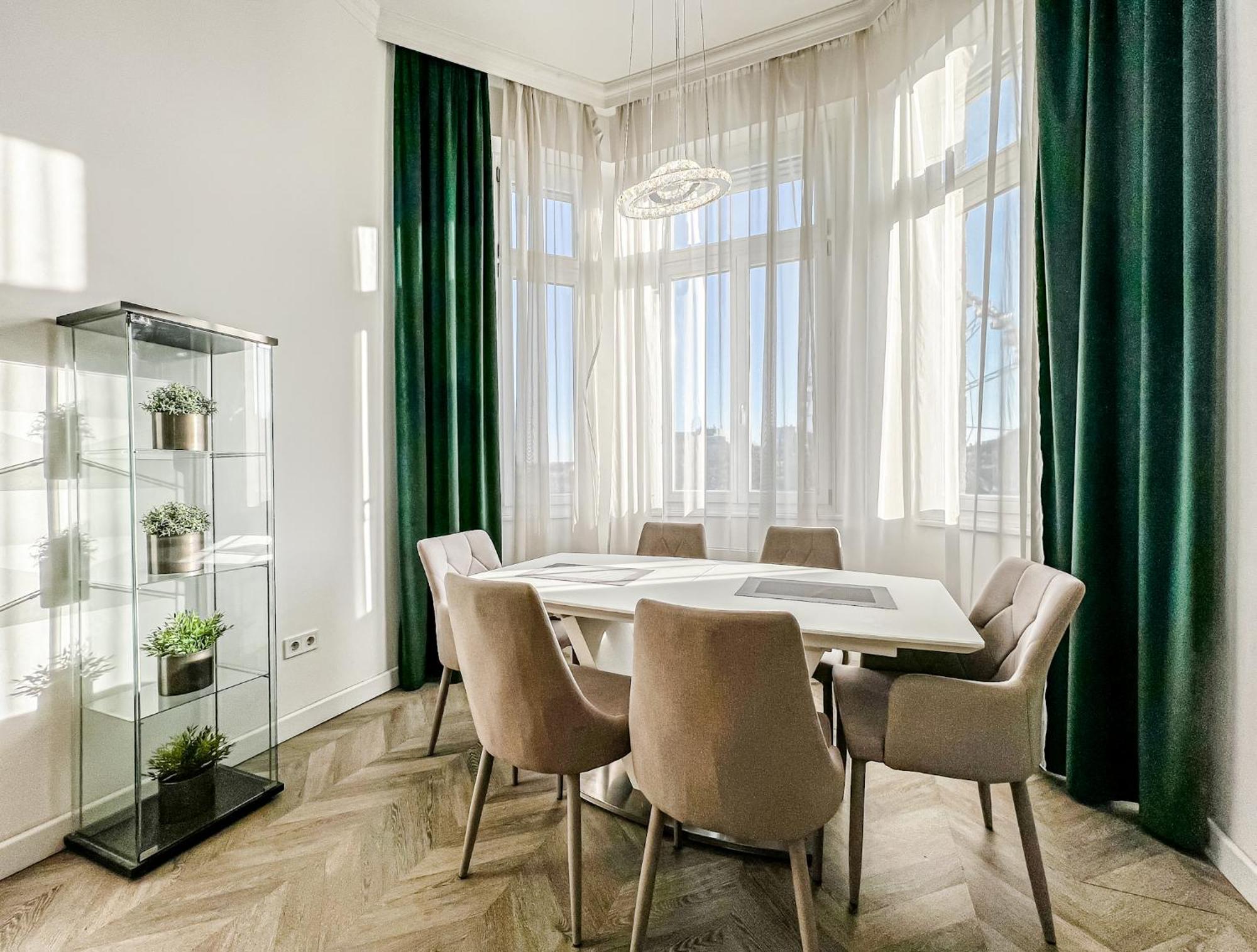 Апартаменти Luxury Downtown Dreams Будапешт Екстер'єр фото